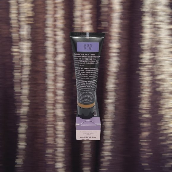 Bronze W 140 (Warm) Matte 3D Foundation - Combo-to-Oily Skin TimeWise…Mary Kay - Picture 3 of 4